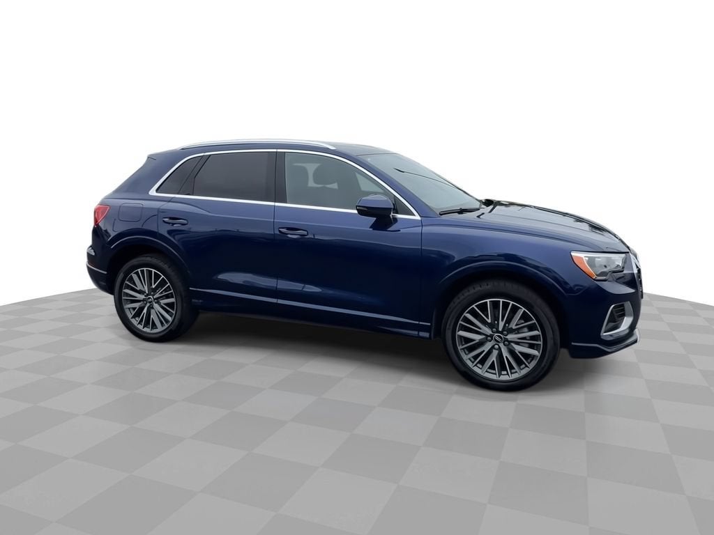 2021 Audi Q3 Premium 40 TFSI quattro Tiptronic