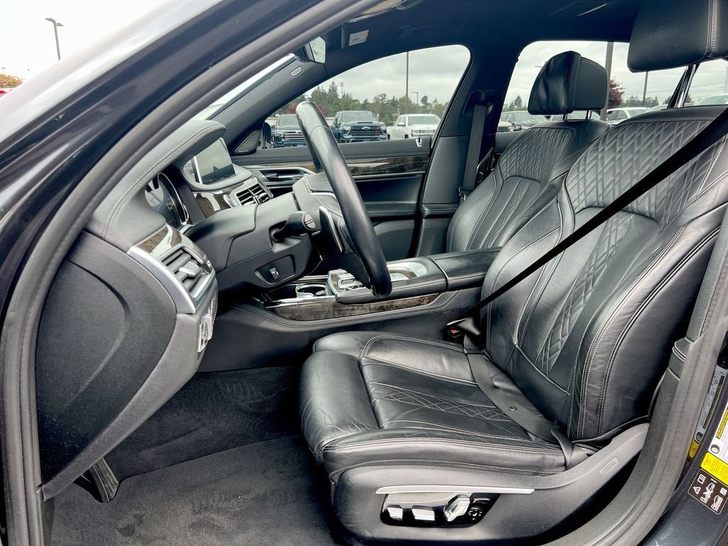 2016 BMW 750i xDrive