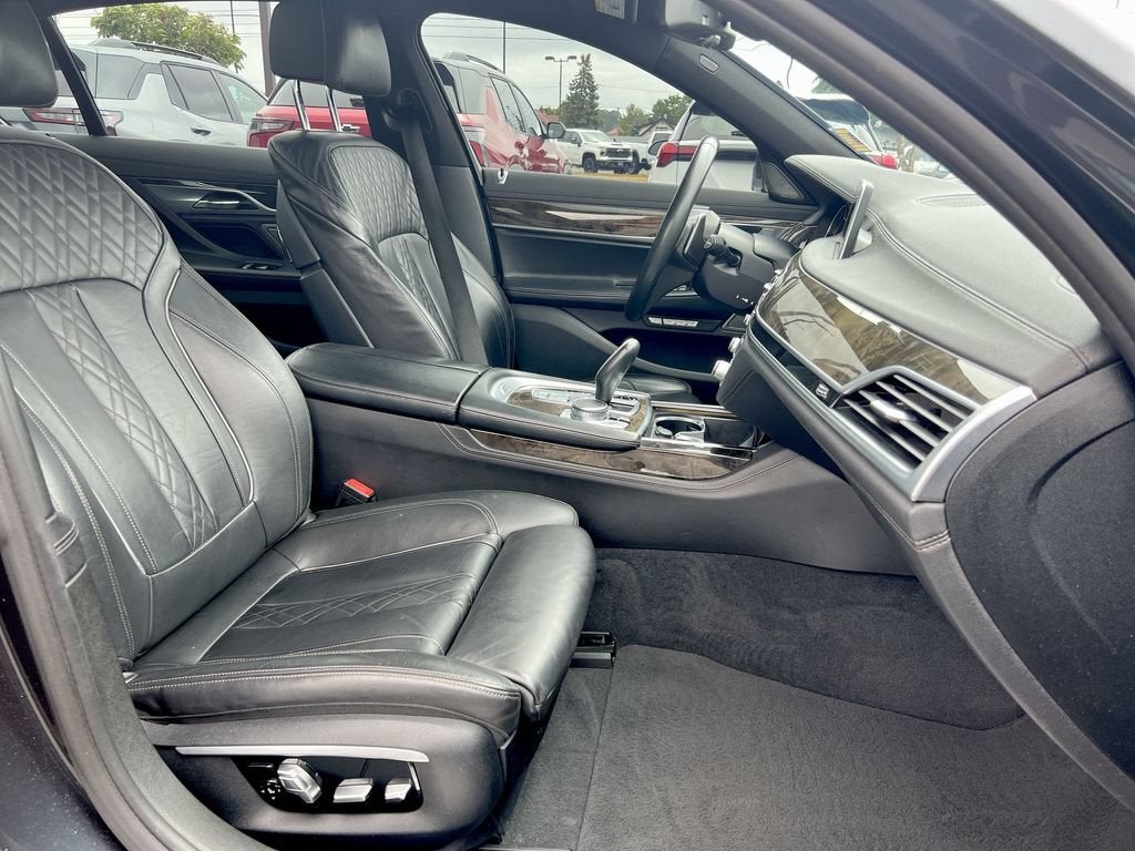 2016 BMW 750i xDrive