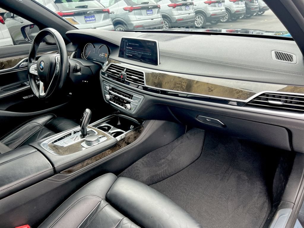 2016 BMW 750i xDrive