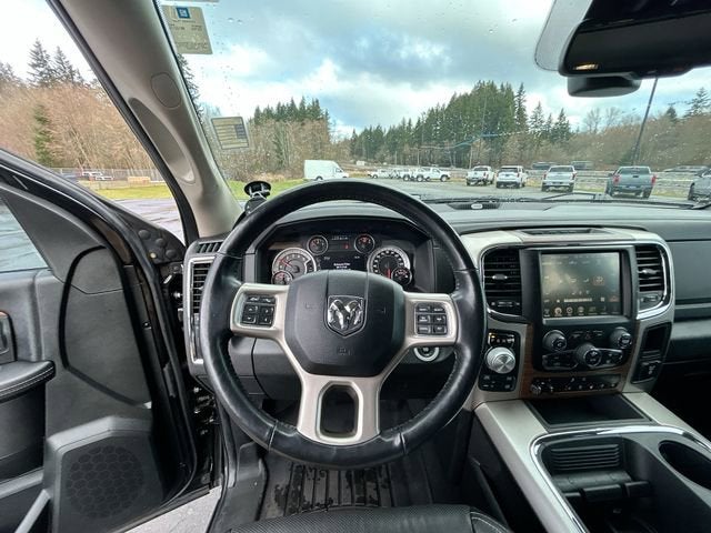 2017 RAM 1500 Laramie Quad Cab 4x4 6'4" Box