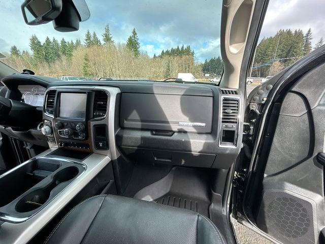 2017 RAM 1500 Laramie Quad Cab 4x4 6'4" Box