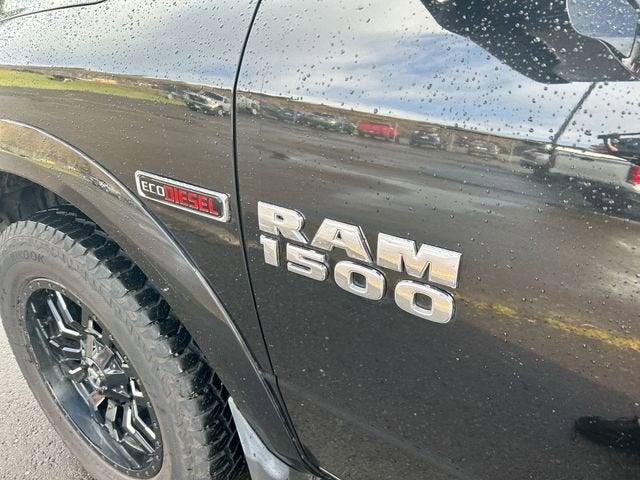 2017 RAM 1500 Laramie Quad Cab 4x4 6'4" Box