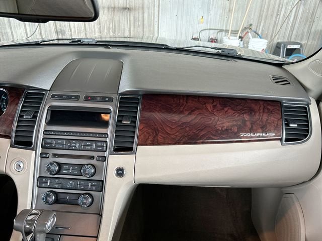 2012 Ford Taurus SEL