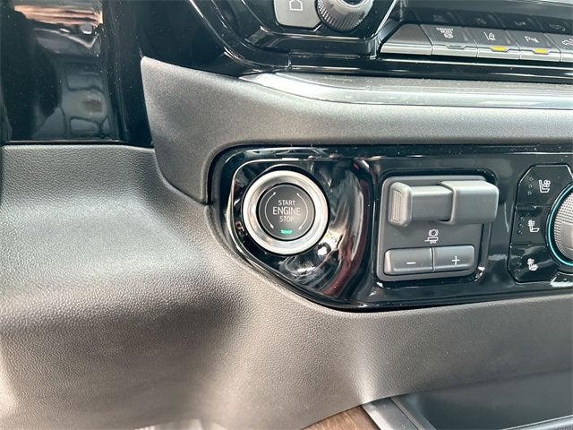 2025 Chevrolet Silverado 3500 HD High Country