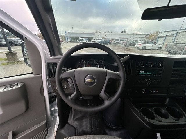 2025 Chevrolet Express Cargo 3500 WT