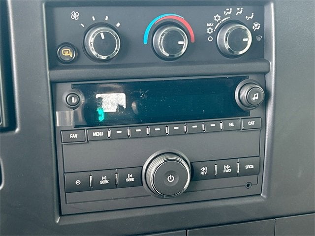 2025 Chevrolet Express Cargo 3500 WT