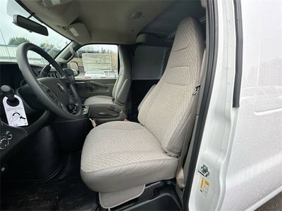 2025 Chevrolet Express Cargo 3500 WT