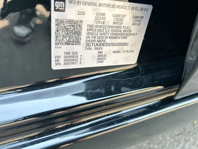 2025 GMC Sierra 1500 SLT