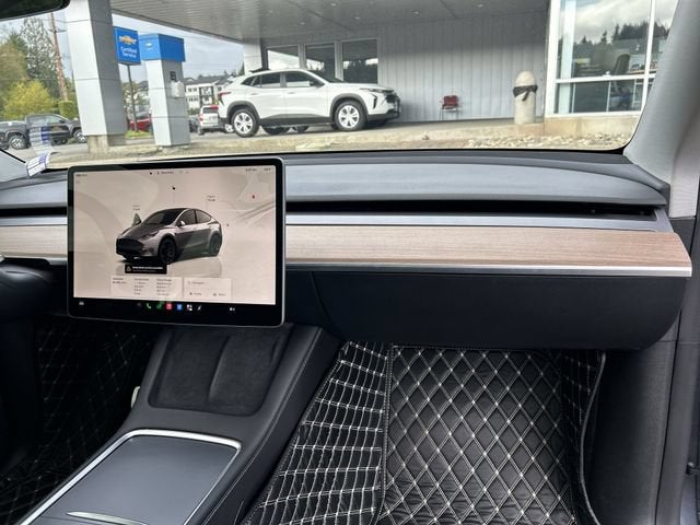 2022 Tesla Model Y Performance Dual Motor All-Wheel Drive