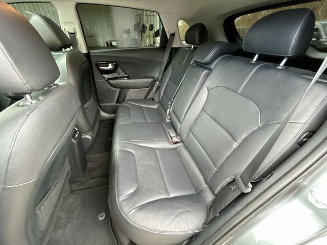 2017 Kia Niro Touring